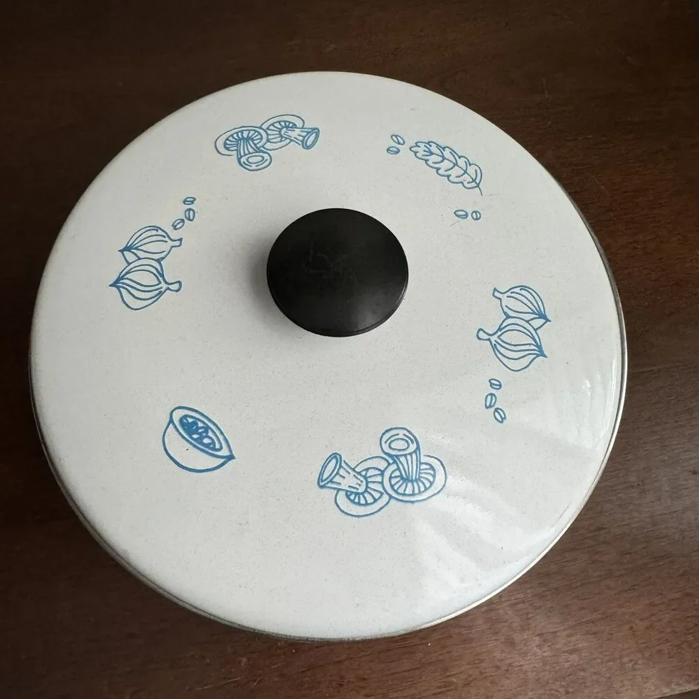 Vintage MCM White Enamel Pot w Lid Blue Kitchen Art Work Blue 4